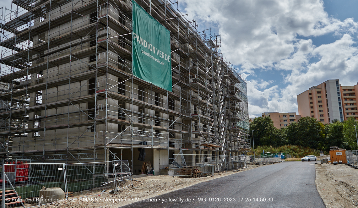 25.07.2023 - Rundgang im Alexisquartier in Neuperlach